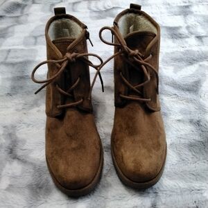 Aspen Women's Kim Wedge Boots Tan- Brown Faux Suede   Size 9.5